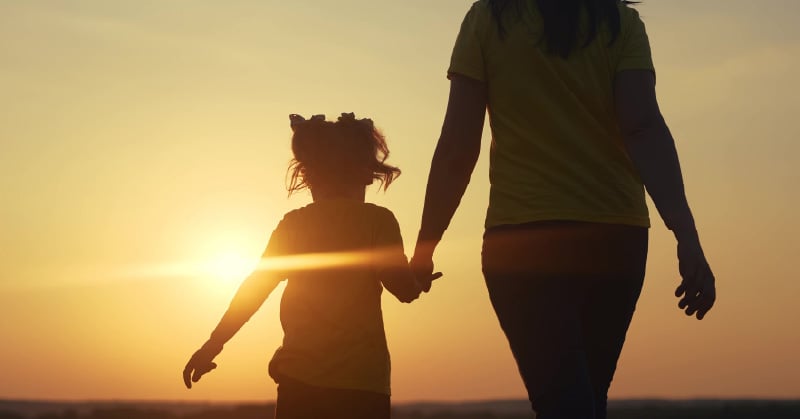 New Estimates of the Total Number of People and Children in Immigrant Families who Could Lose Eligibility for the Refundable Portions of the Earned Income Tax Credit and Child Tax Credit